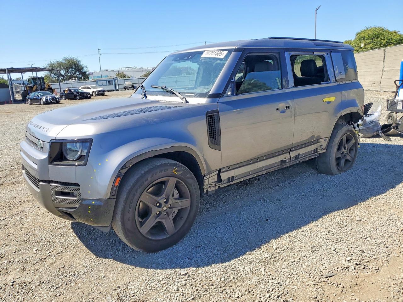 2022 Land Rover Defender X-Dynamic SE, VIN SALE27RU4N2062844 — Rear end