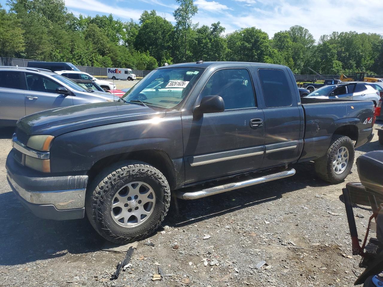 2004 Chevrolet Silverado 1500 Z71, VIN 1GCEK19T54E278260 — Front end