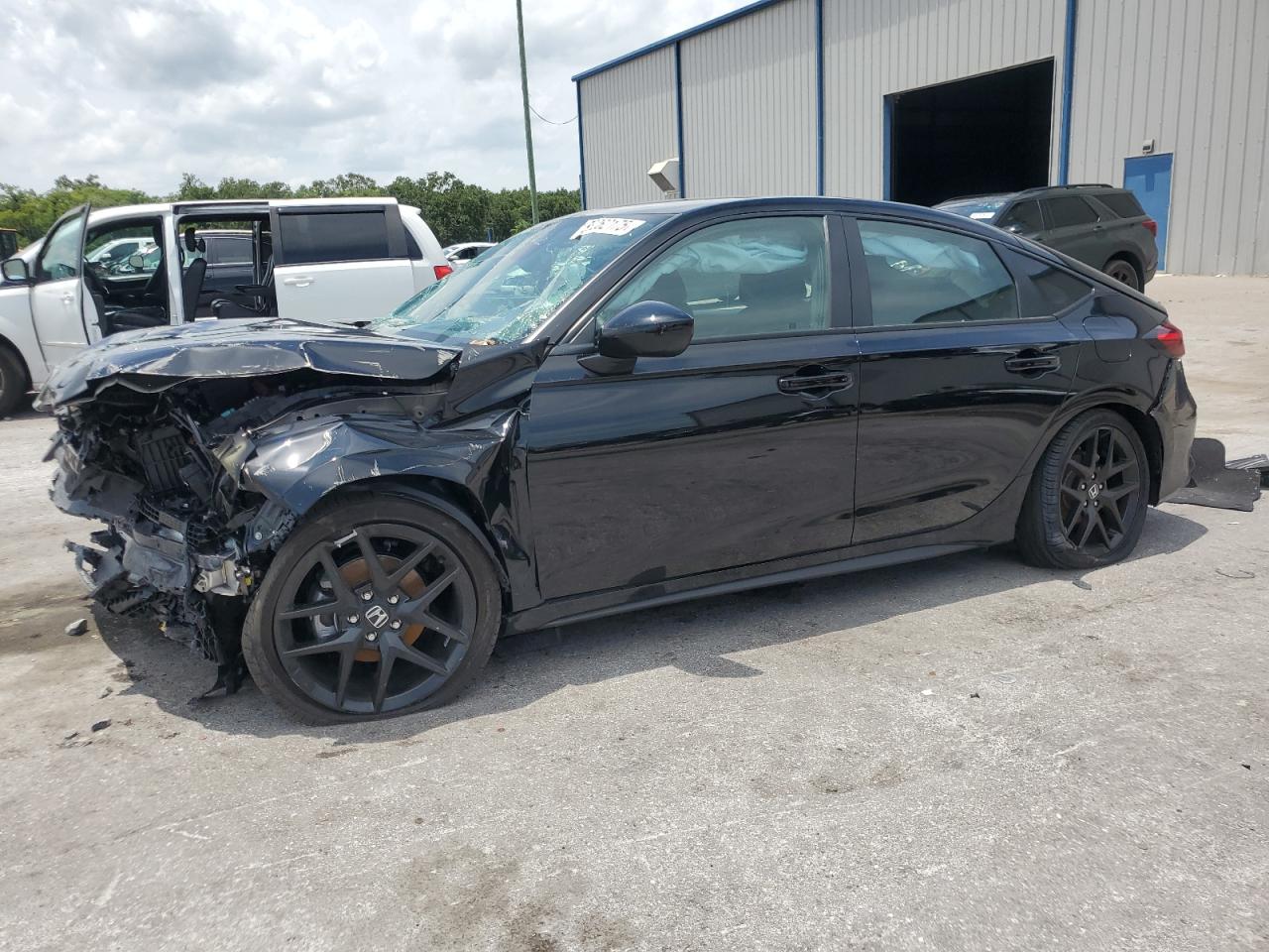 2025 Honda Civic Sport, VIN 19XFL2H81SE024910 — Auction photo