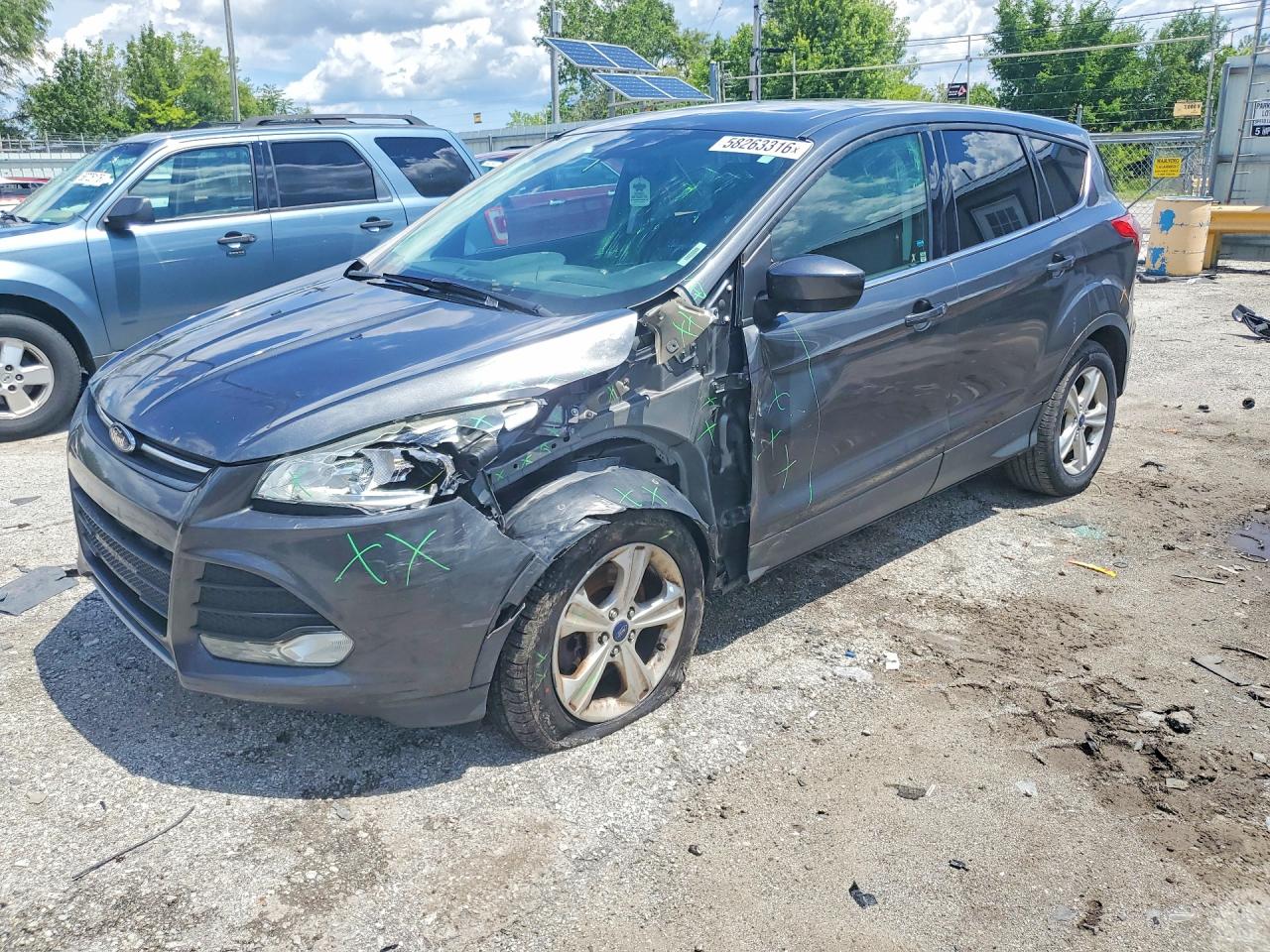 2015 Ford Escape SE, VIN 1FMCU9GXXFUC35110 — Side