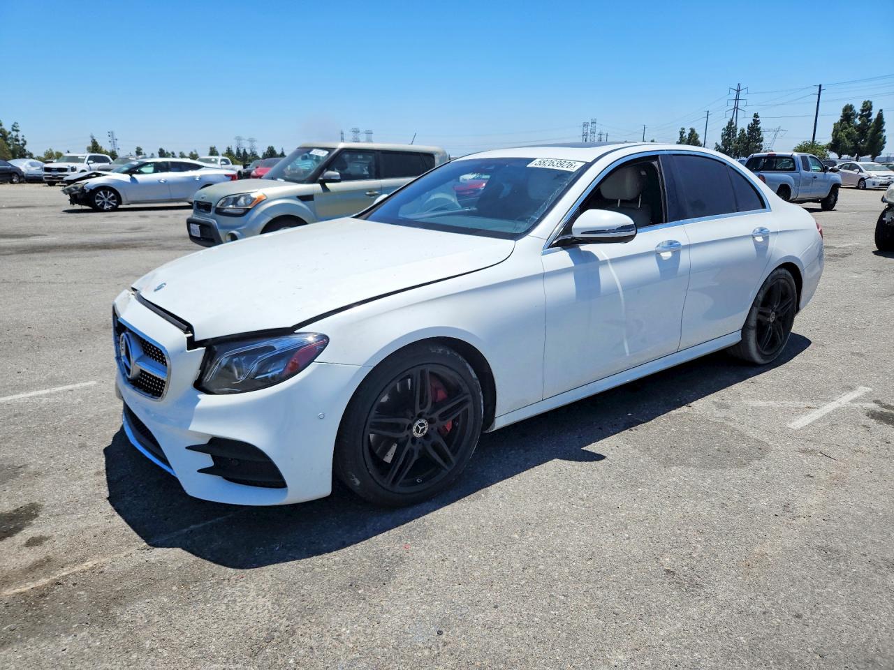 2018 Mercedes-Benz E 300, VIN WDDZF4JB6JA347136 — Front end
