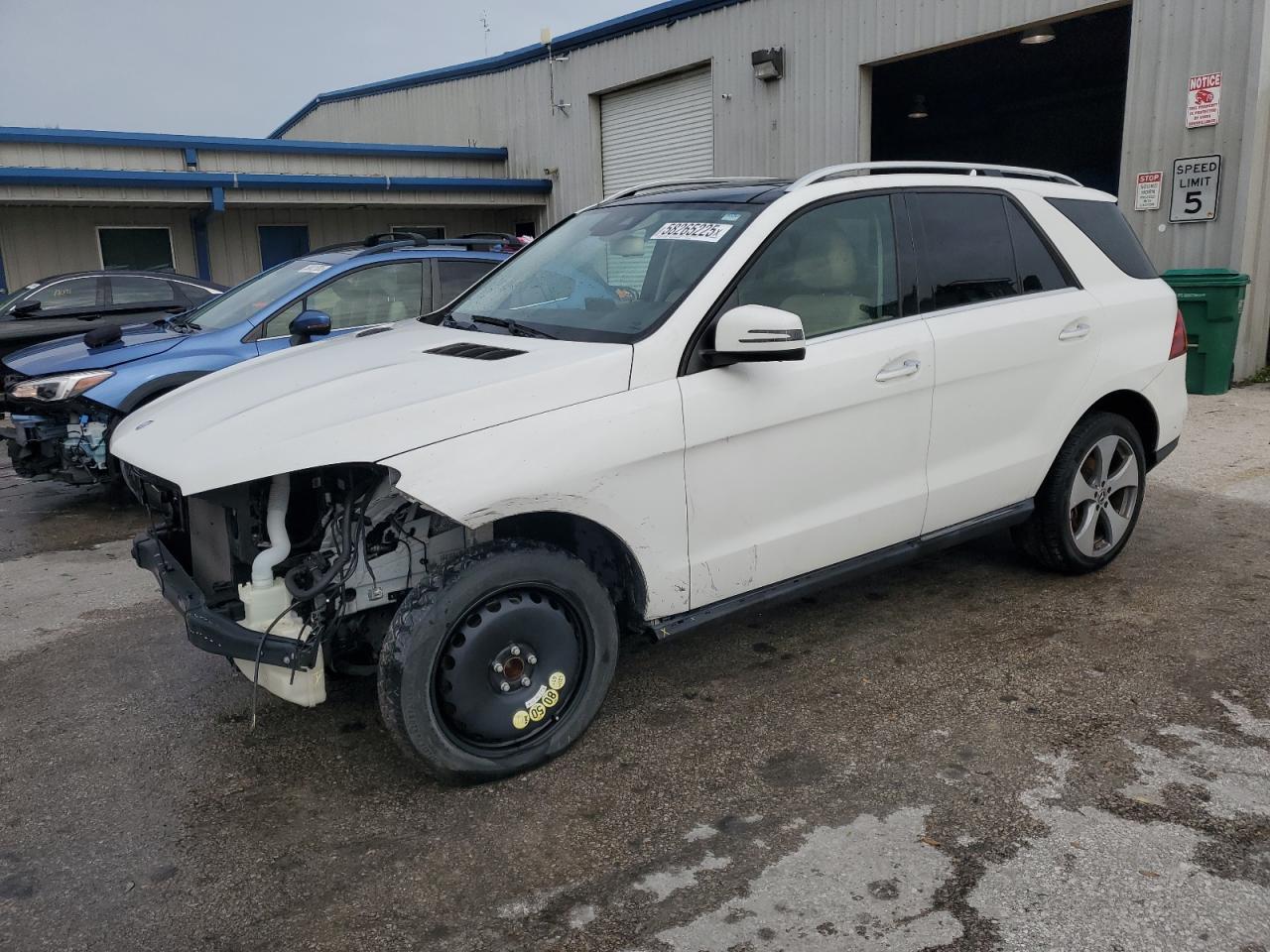 2017 Mercedes-Benz GLE 350, VIN 4JGDA5JB2HA944055 — Front end