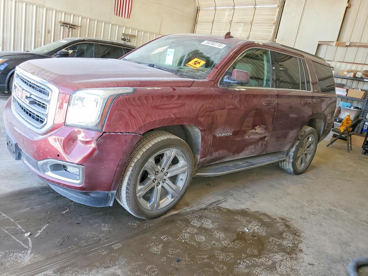 2017 GMC Yukon SLT, VIN 1GKS1BKCXHR283530 — Side