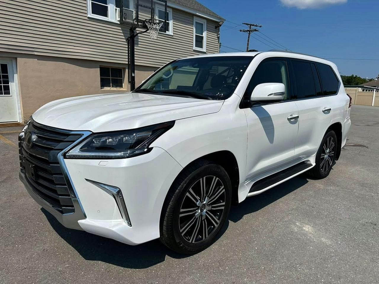 2019 Lexus LX 570, VIN JTJHY7AX3K4292851 — Мелкие вмятины и царапины