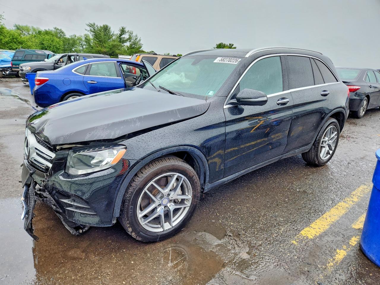 2017 Mercedes-Benz GLC 300, VIN WDC0G4KB7HF140874 — Front end