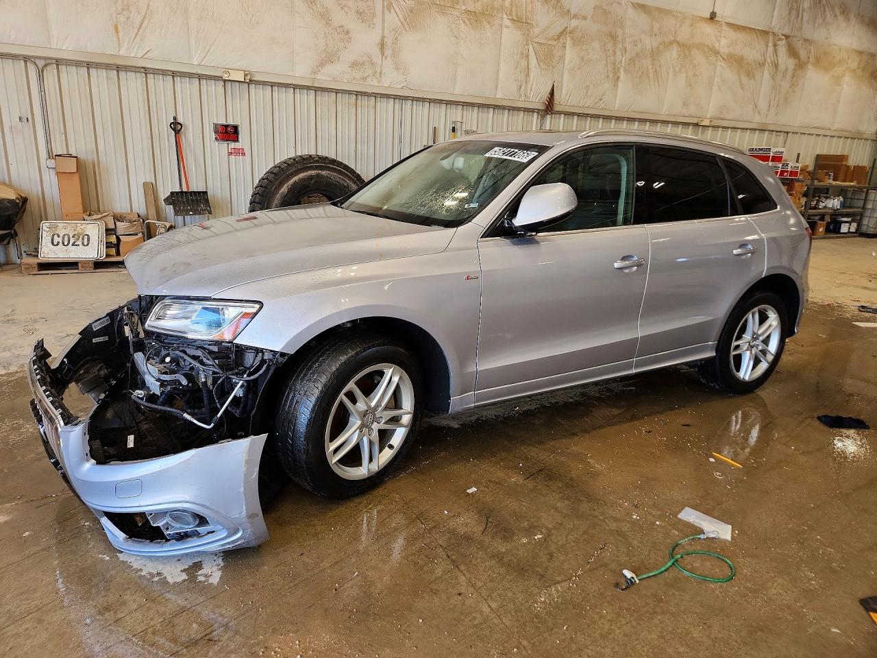 2016 Audi Q5 Premium Plus, VIN WA1D7AFP1GA147465 — Front end