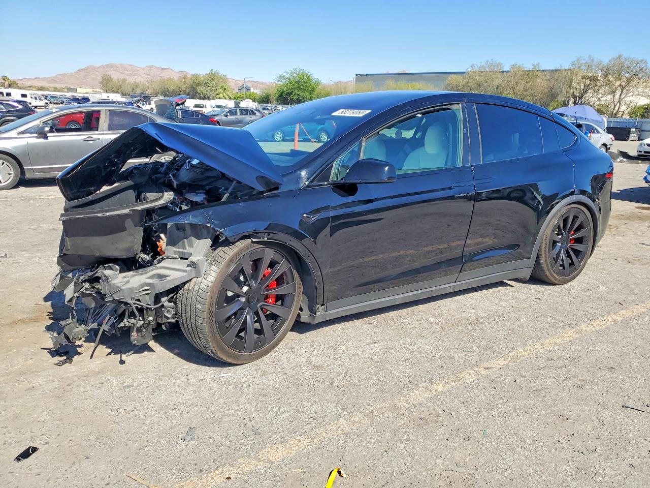 2023 Tesla Model X Plaid, VIN 7SAXCBE65PF423492 — Front end