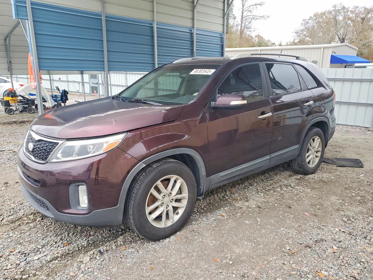 2014 Kia Sorento LX, VIN 5XYKT4A63EG528496 — Normal wear