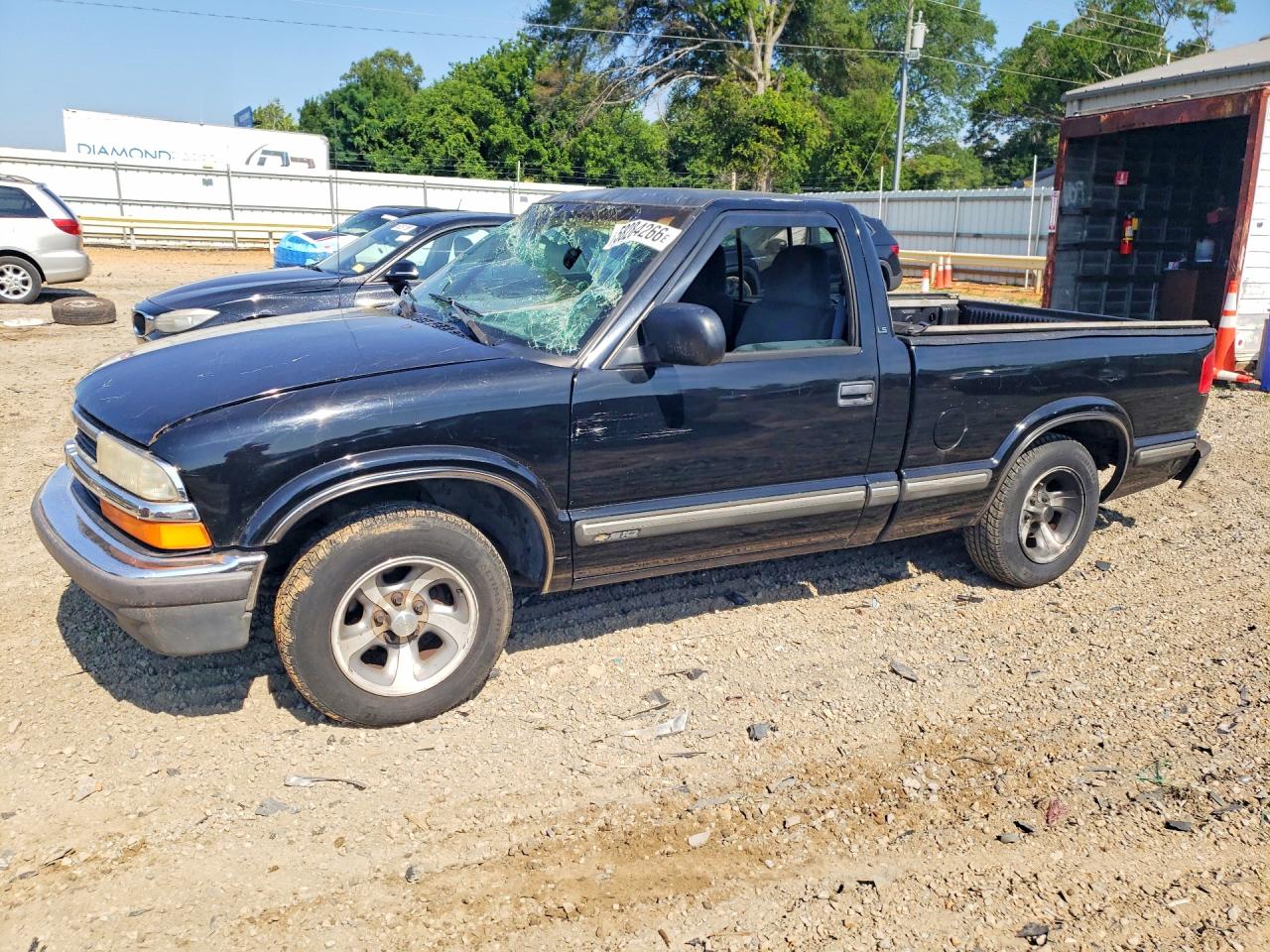 1998 Chevrolet S-10 LS, VIN 1GCCS1446WK251659 — Roof