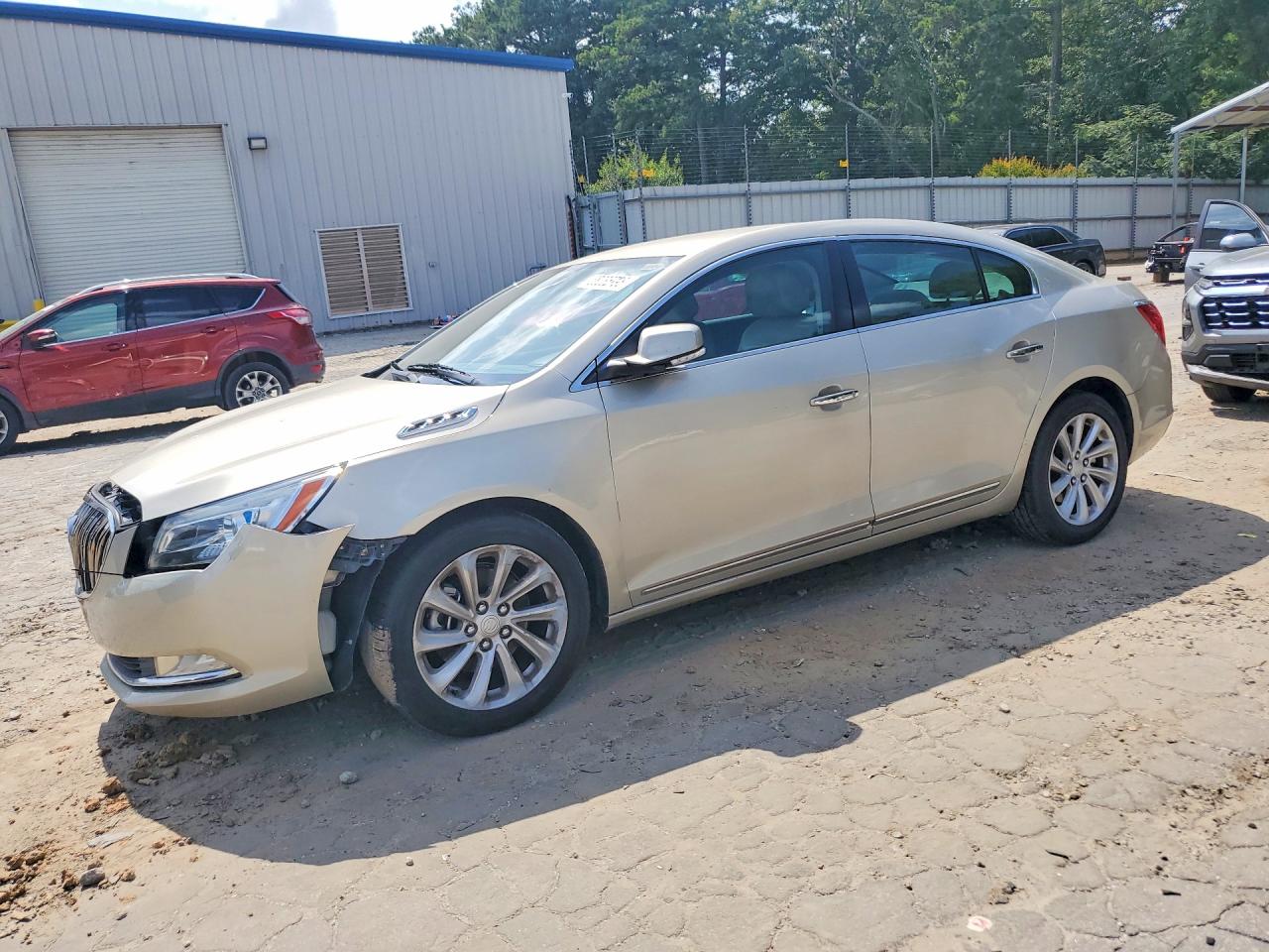2015 Buick LaCrosse Leather, VIN 1G4GB5G32FF114623 — Перед