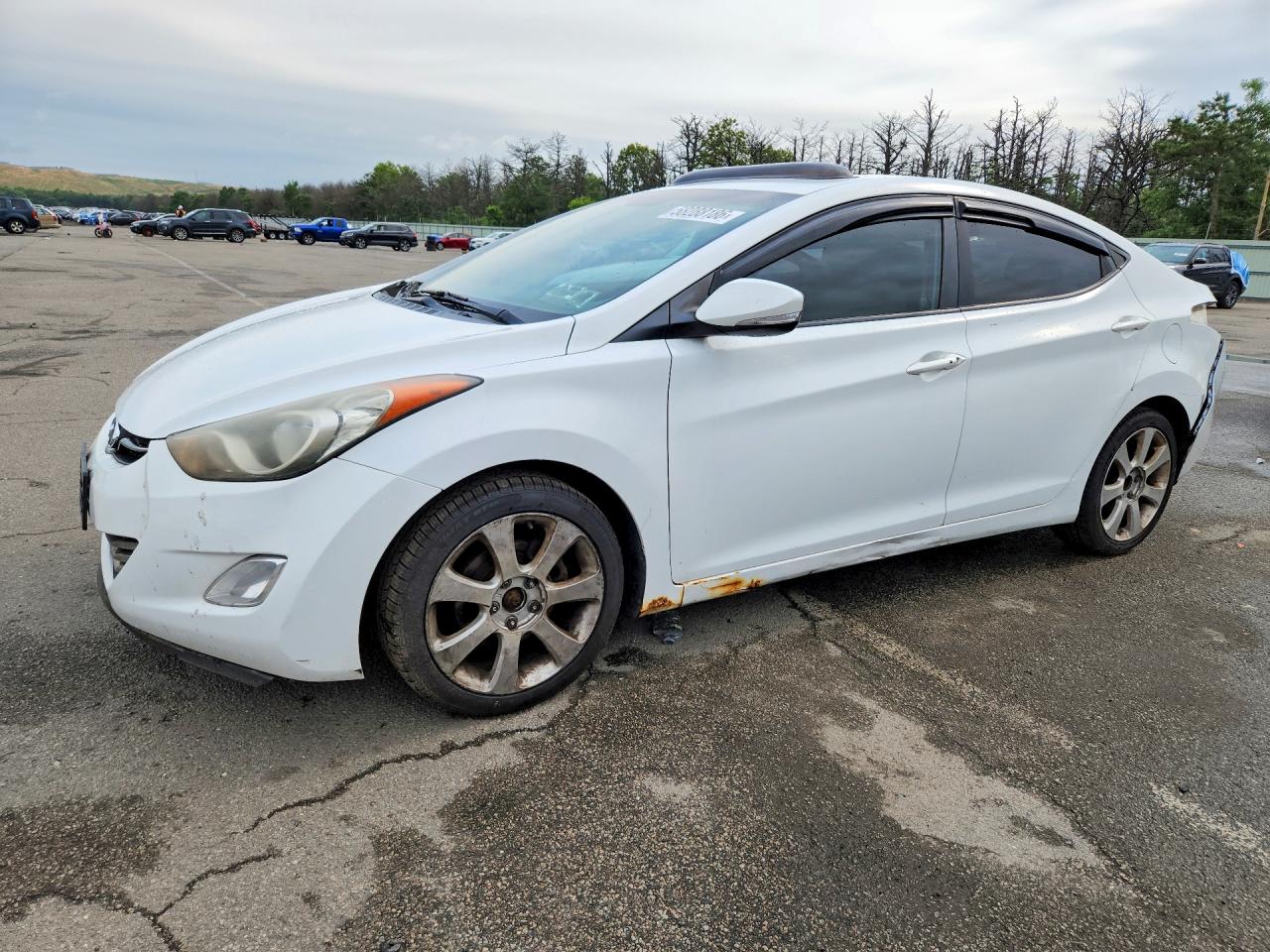 2011 Hyundai Elantra Limited, VIN 5NPDH4AE7BH003298 — Rear end