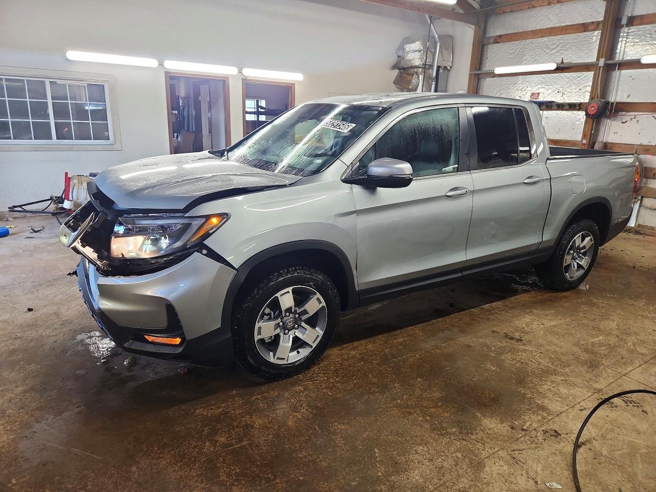 2026 Honda Ridgeline RTL, VIN 5FPYK3F59TB037370 — Front end