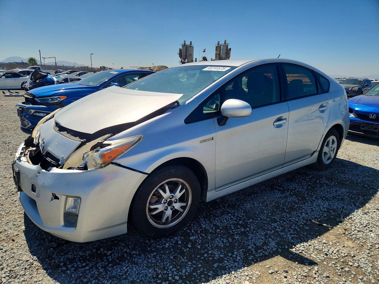 2011 Toyota Prius II, VIN JTDKN3DU8B0318864 — Front end