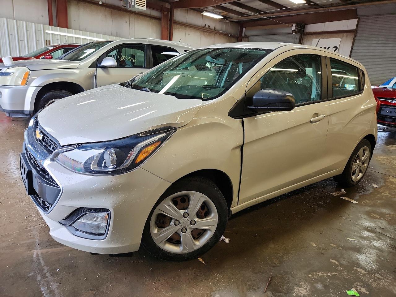 2019 Chevrolet Spark LS, VIN KL8CB6SA4KC809320 — Перед