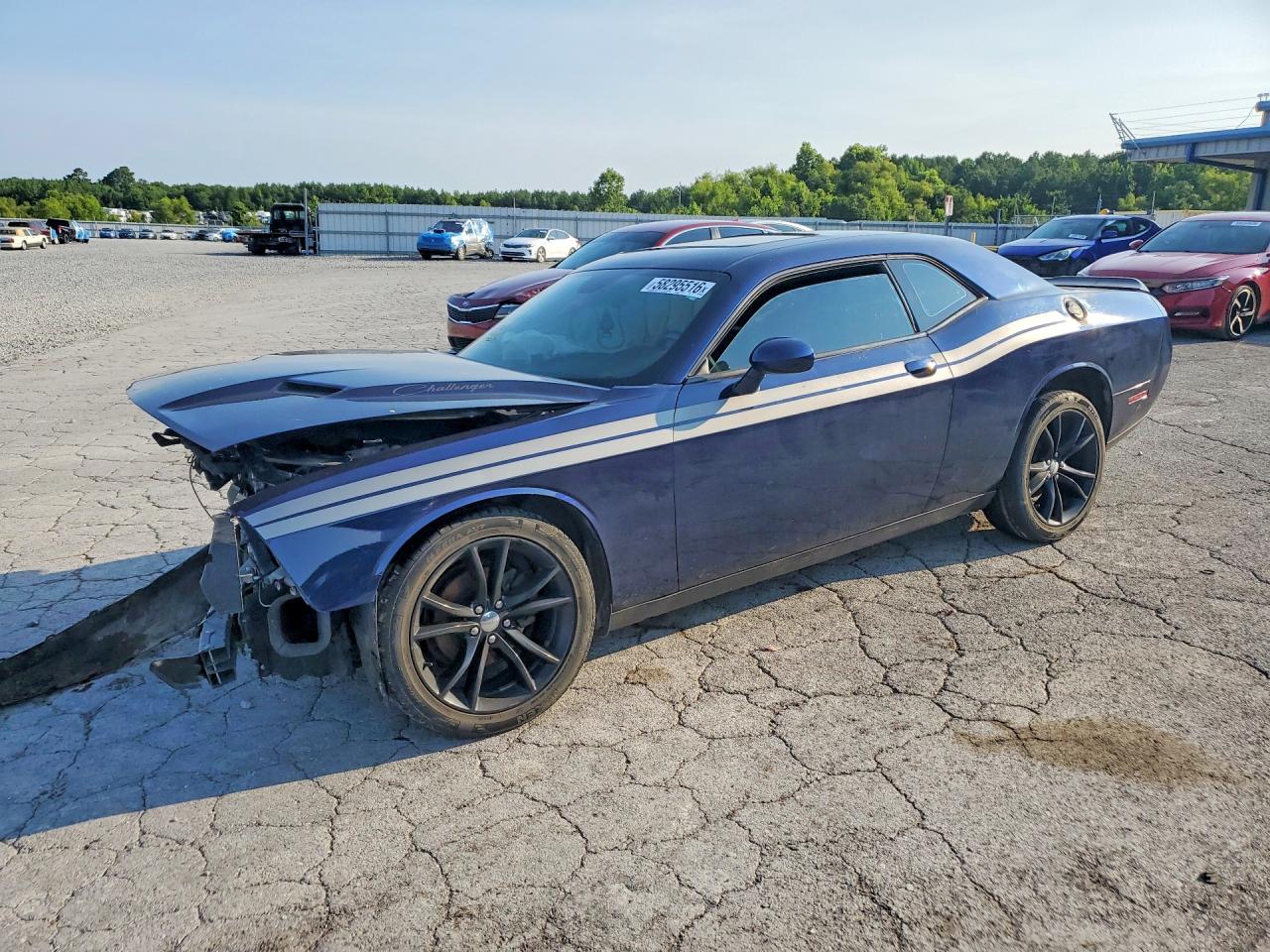 2017 Dodge Challenger SXT, VIN 2C3CDZAG9HH536460 — Front end