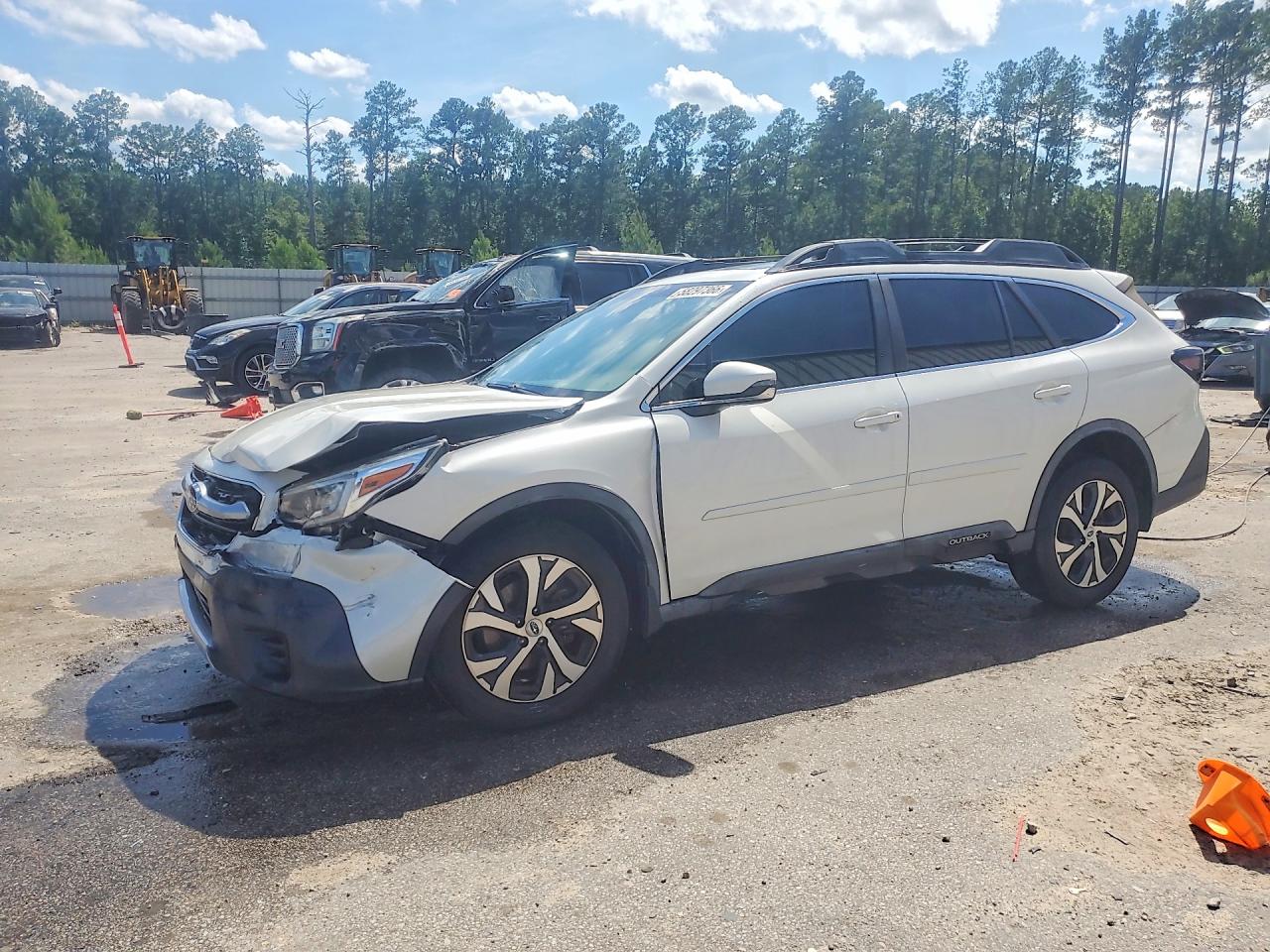 2021 Subaru Outback Limited, VIN 4S4BTANC9M3173668 — Перед