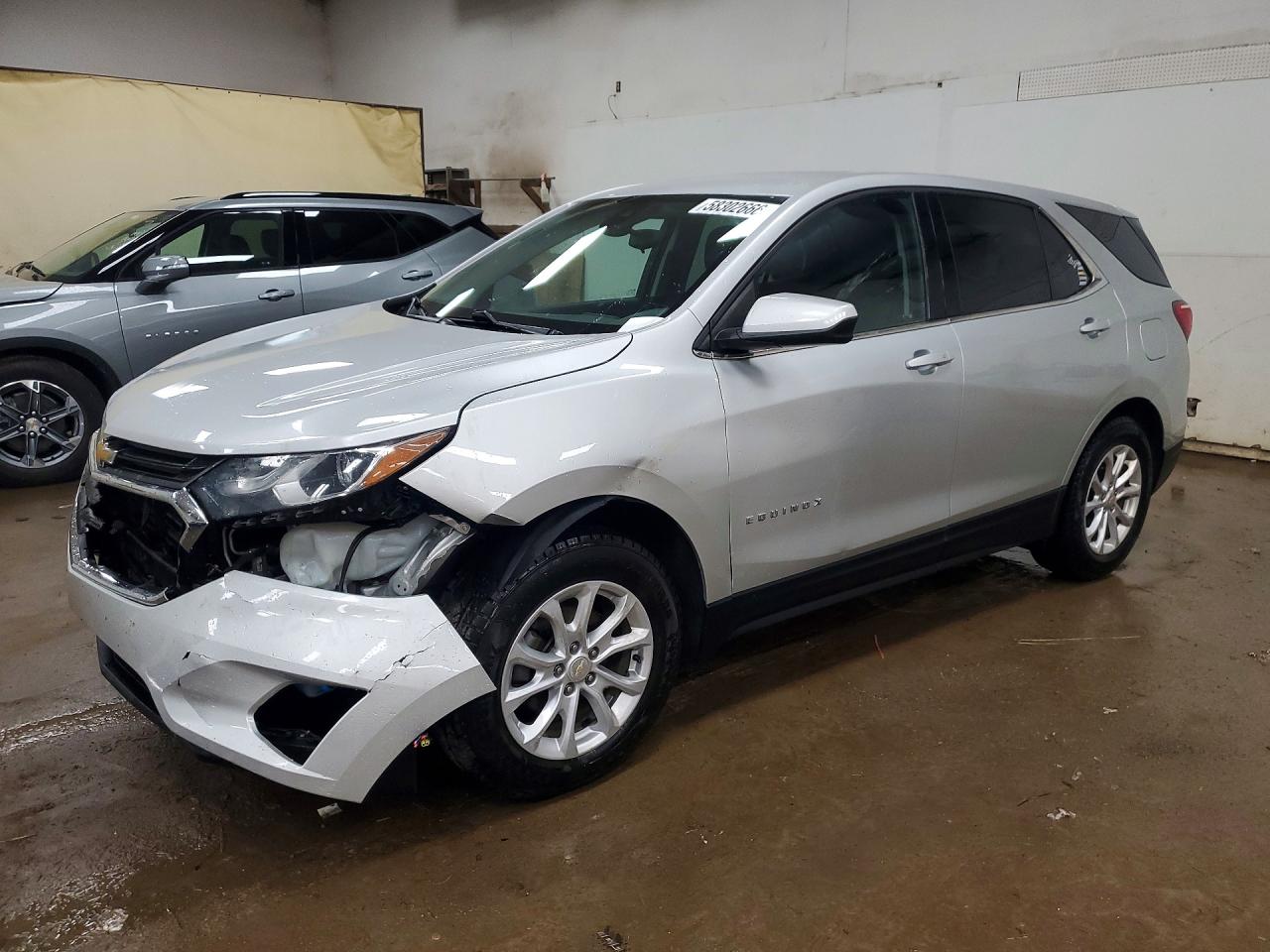 2020 Chevrolet Equinox LT, VIN 3GNAXTEVXLS511502 — Front end