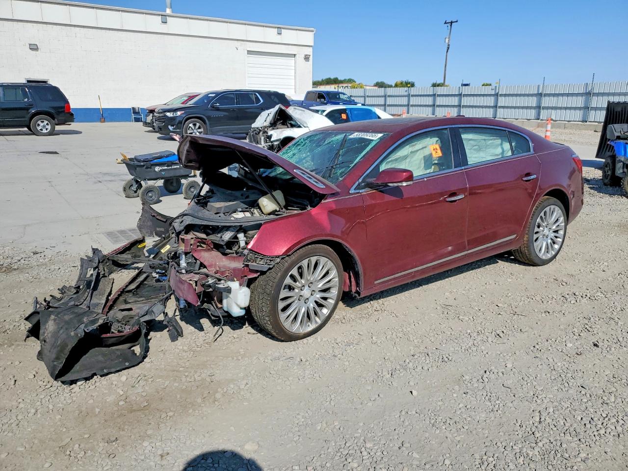 2016 Buick LaCrosse Premium II, VIN 1G4GF5G39GF256652 — Front end