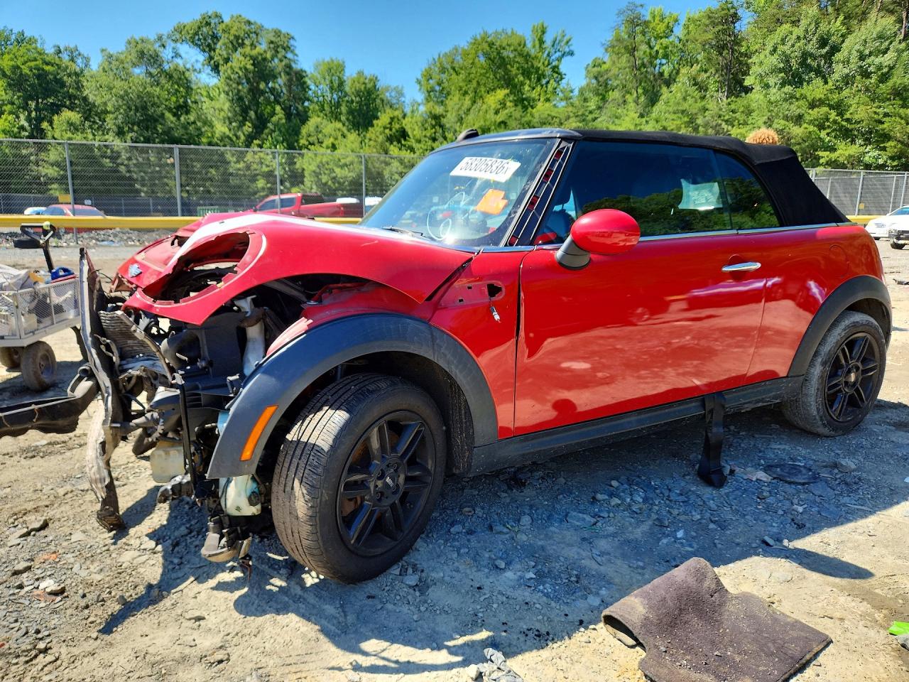 2014 MINI Convertible S, VIN WMWZP3C50ET706335 — Auction photo 1 of 4