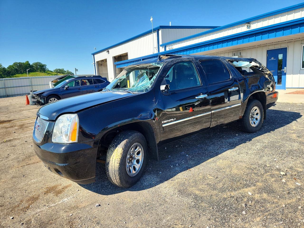 2014 GMC Yukon XL Denali, VIN 1GKS2MEF8ER156656 — Крыша