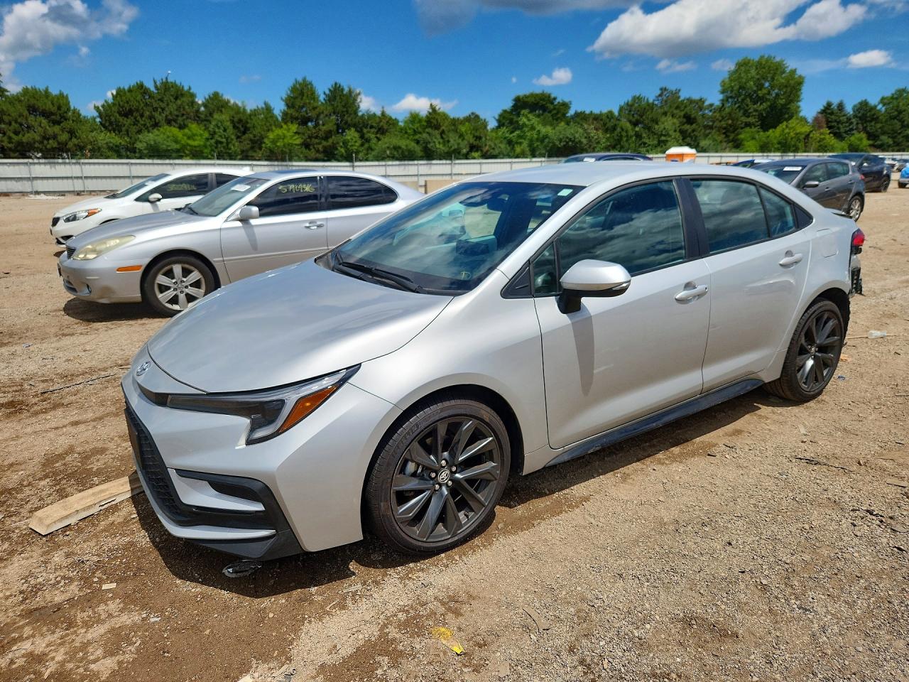 2026 Toyota Corolla SE, VIN 5YFS4MCE9TP267806 — Зад