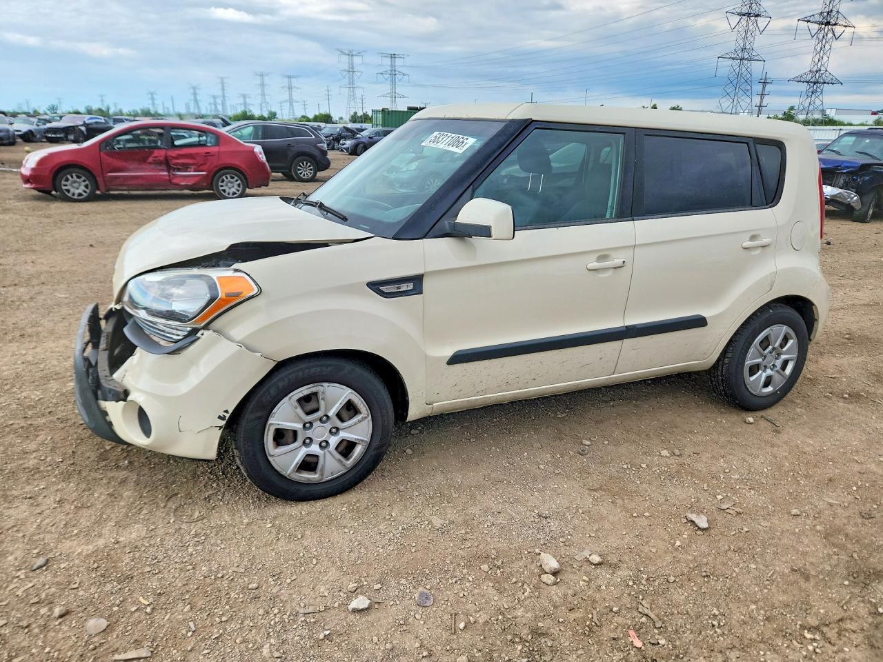2012 Kia Soul, VIN KNDJT2A54C7408143 — Front end