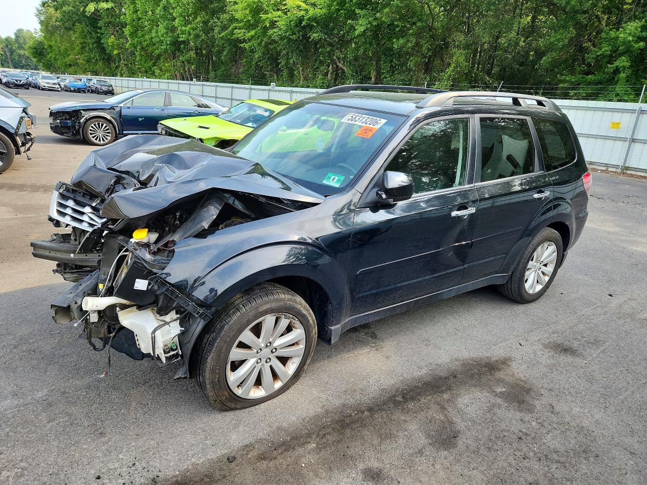 2013 Subaru Forester X Limited, VIN JF2SHAEC3DH410584 — Перед