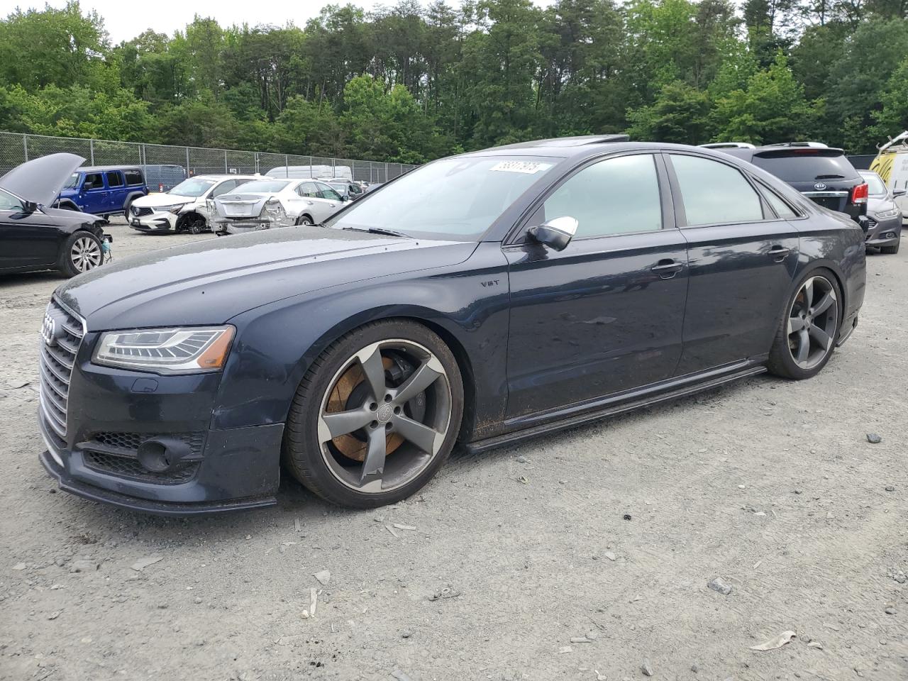 2015 Audi S8, VIN WAUK2AFD5FN004203 — Front end