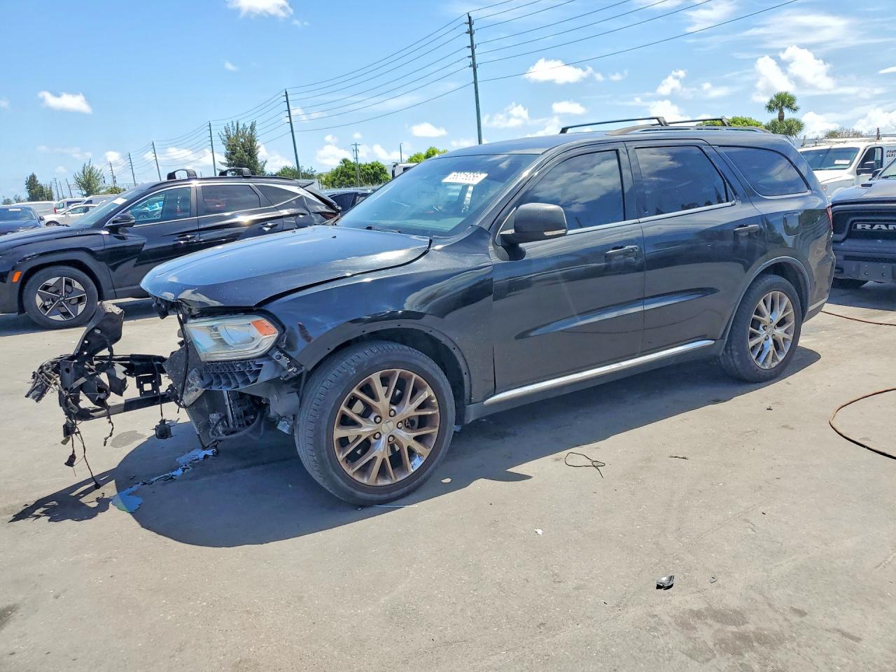 2015 Dodge Durango Citadel, VIN 1C4RDHEG0FC127855 — Front end