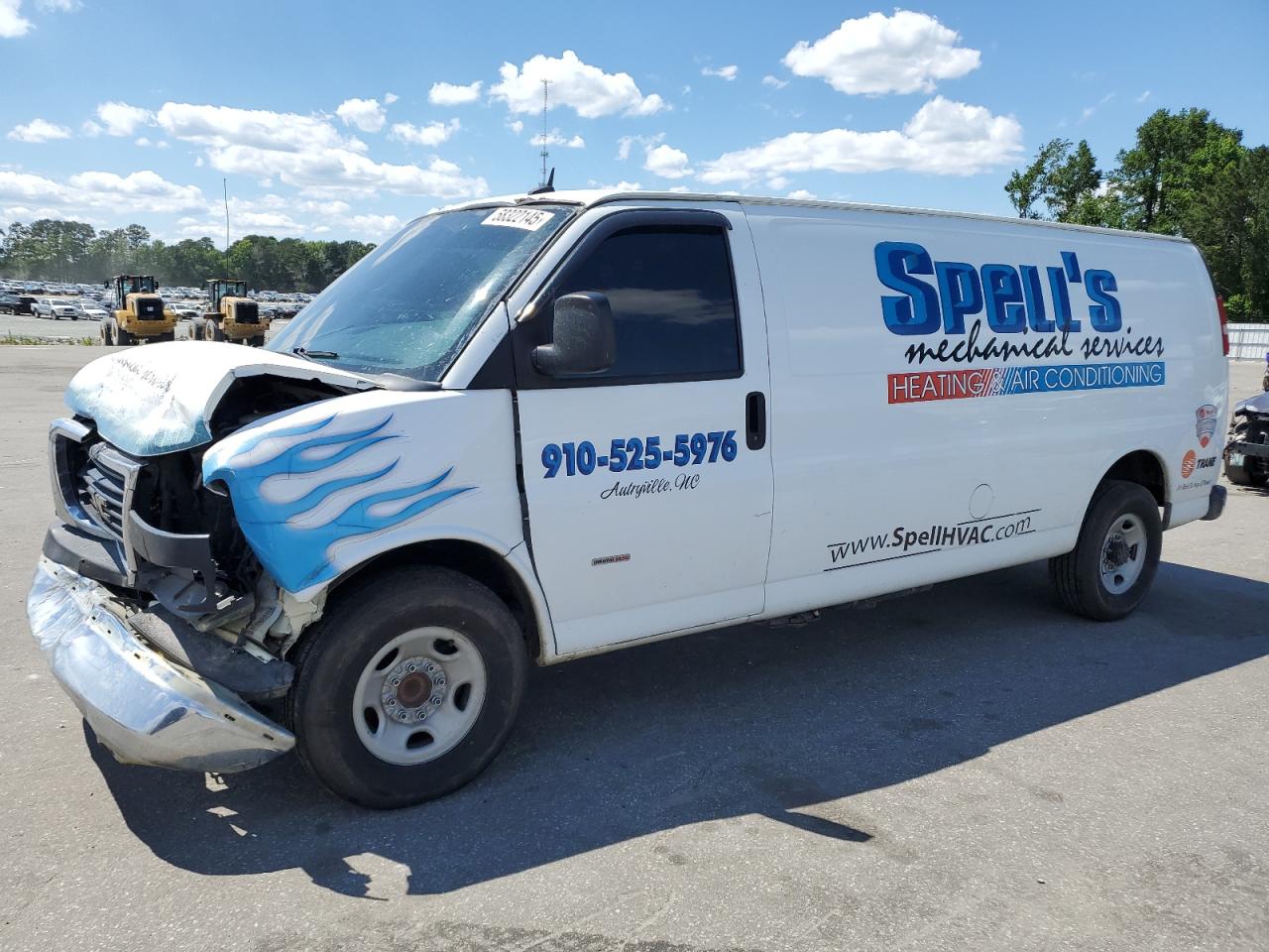 2015 GMC Savana, VIN 1GTZ7UFL4F1224645 — Front end