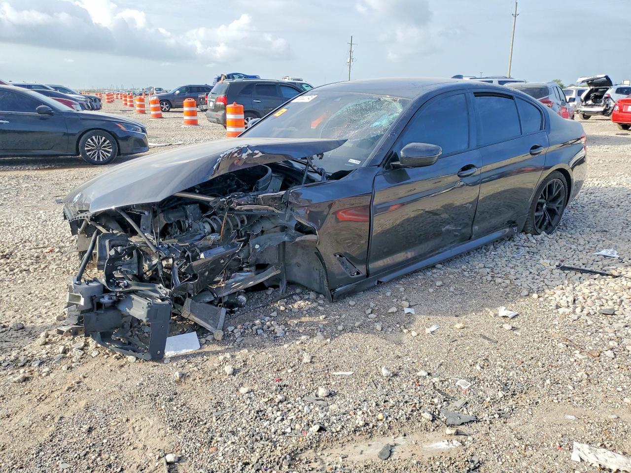2022 BMW 5 Series 540i, VIN WBA53BJ00NCJ34369 — Front end