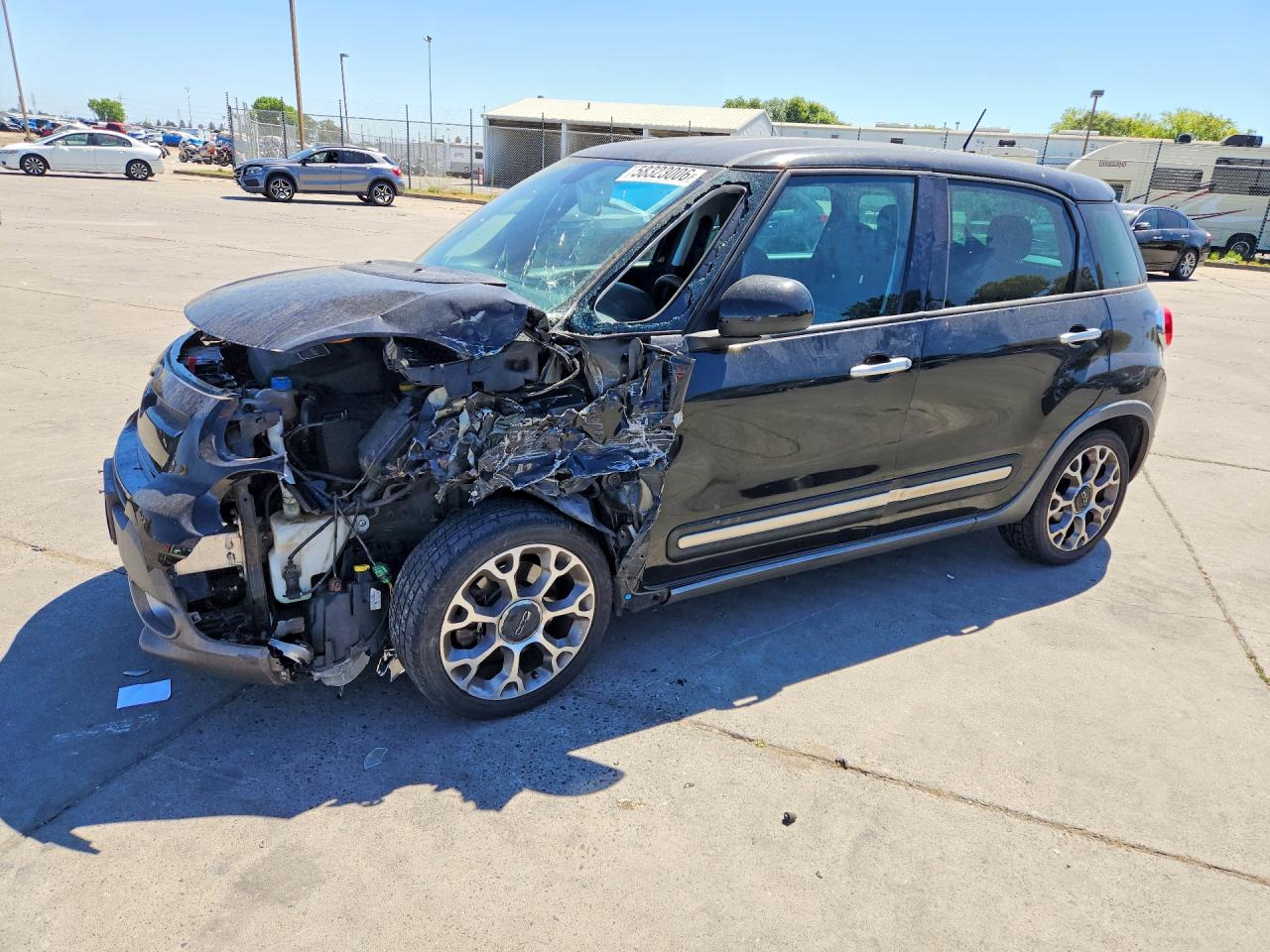 2014 FIAT 500L Trekking, VIN ZFBCFADH4EZ017987 — Front end
