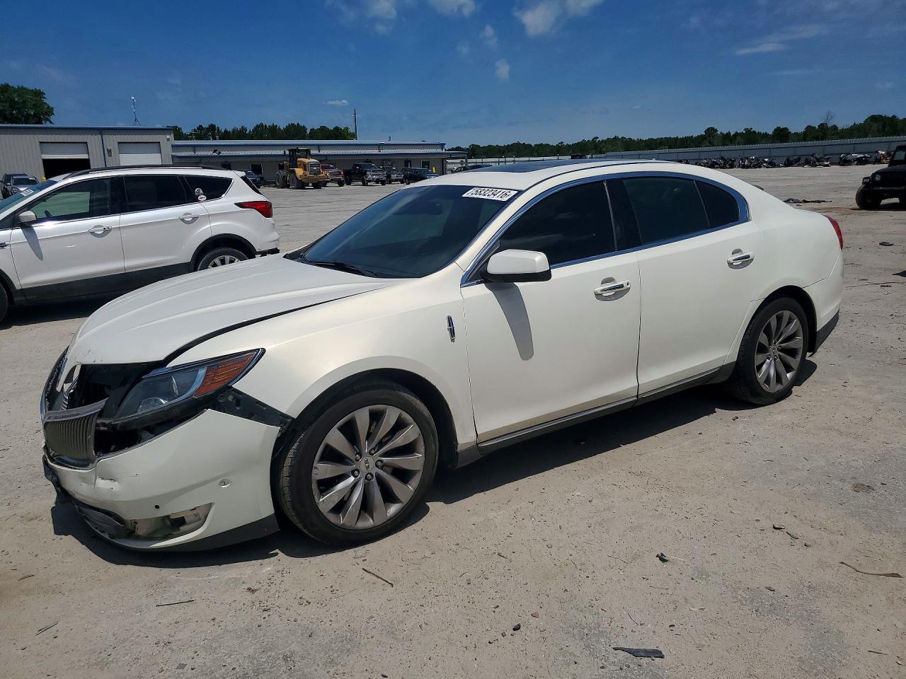 2013 Lincoln MKS, VIN 1LNHL9EK6DG600376 — Front end