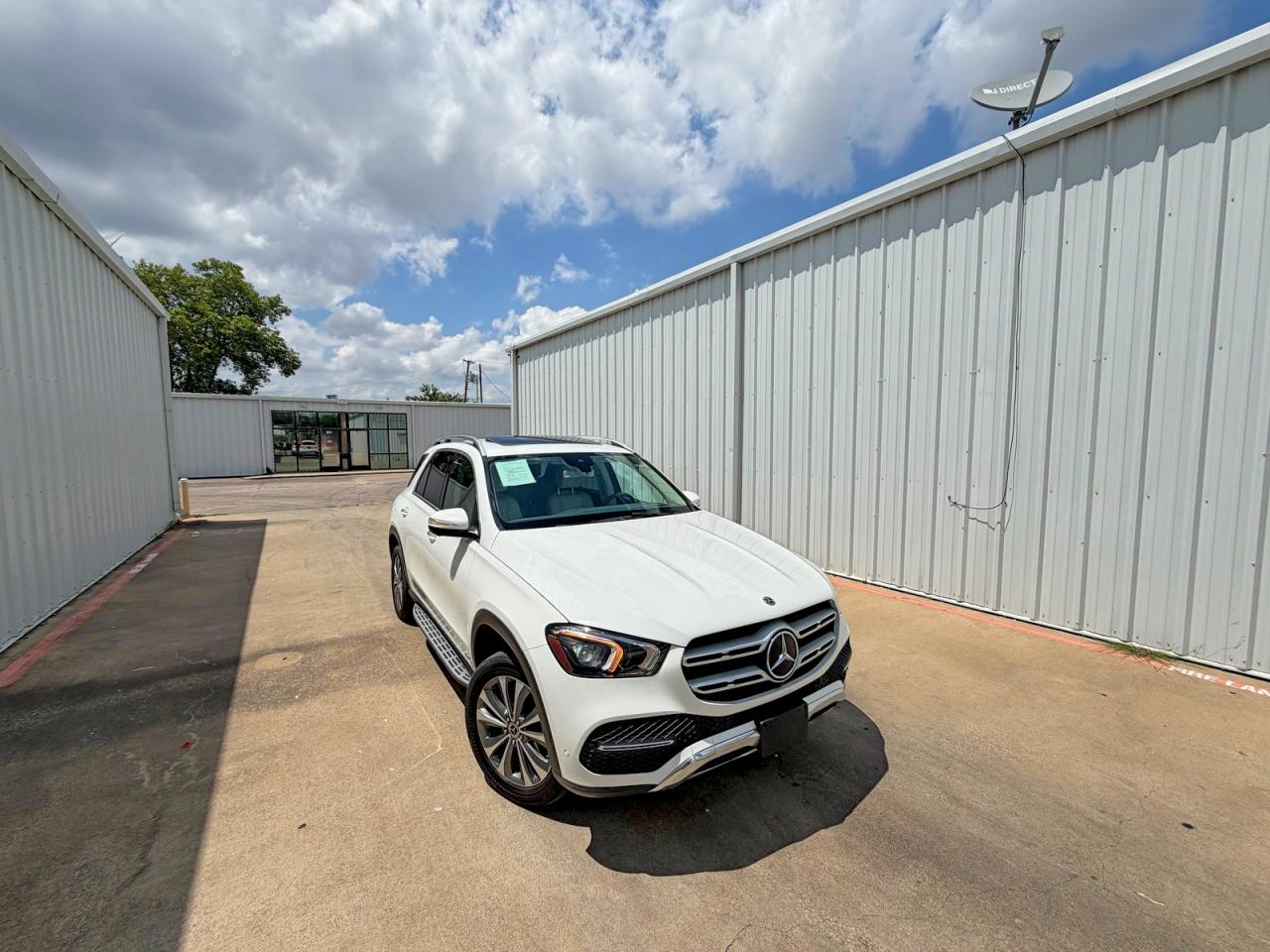 2020 Mercedes-Benz GLE 350, VIN 4JGFB4KE9LA071521 — Minor dents and scratches