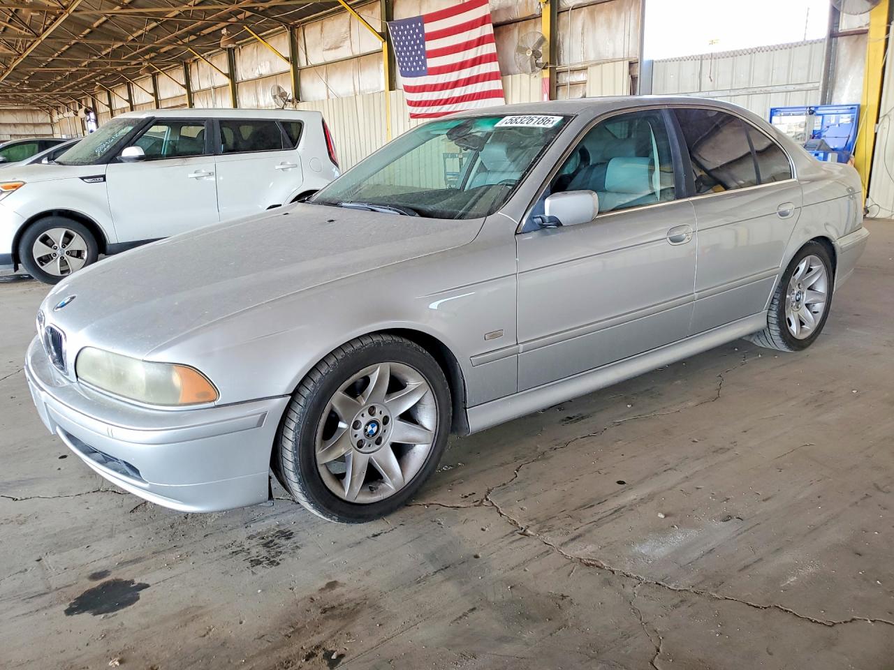 2003 BMW 5 Series 525i, VIN WBADT43413G029708 — Перед