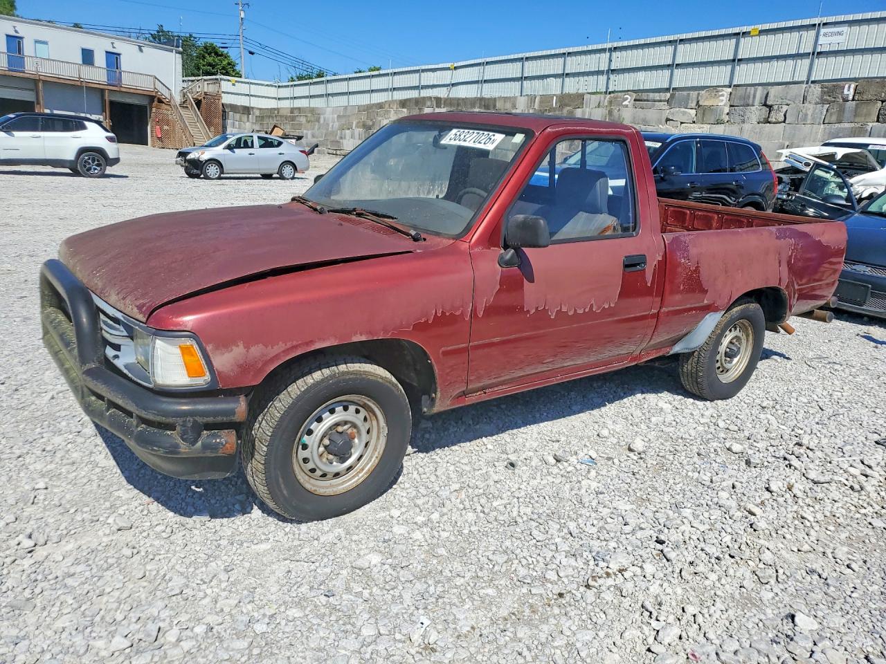 1991 Toyota Pickup, VIN JT4RN81A1M0063466 — Front end