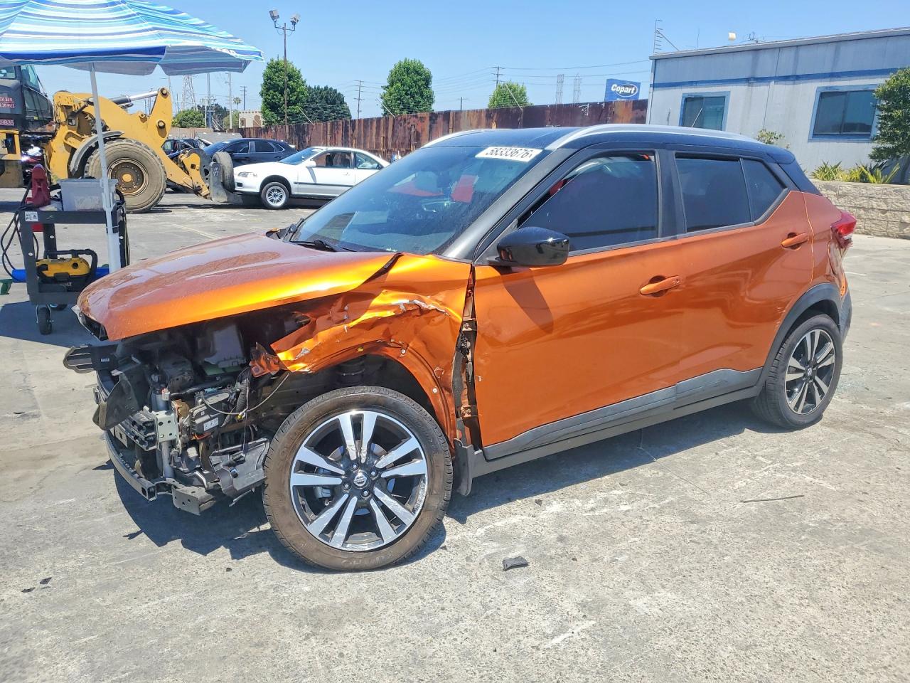 2019 Nissan Kicks SV, VIN 3N1CP5CU1KL548991 — Перед