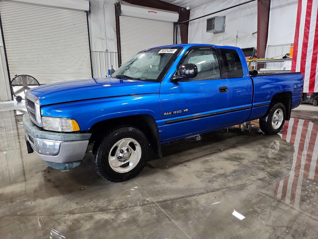 1999 Dodge 1500, VIN 3B7HC13Y9XG154312 — Пожар в моторном отсеке