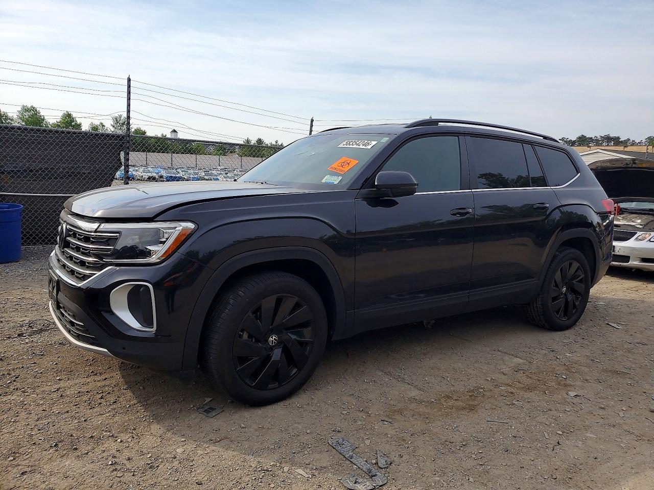 2024 Volkswagen Atlas SE, VIN 1V2HR2CA7RC612876 — Пожар в салоне