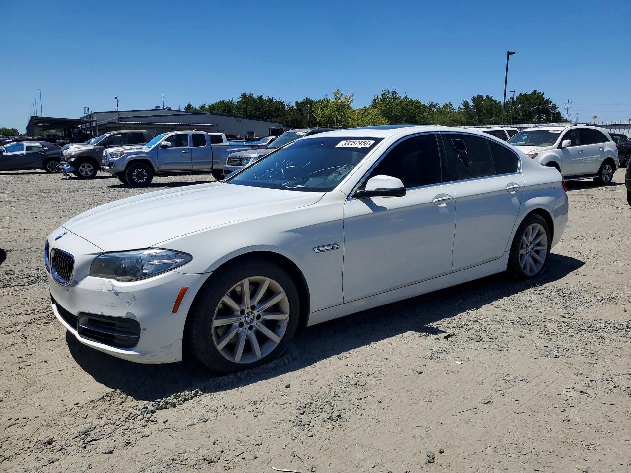 2014 BMW 5 Series 535i, VIN WBA5B1C55ED475010 — Normal wear