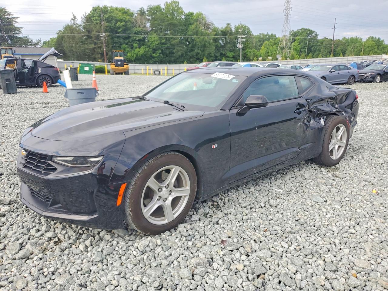 2020 Chevrolet Camaro 1LT, VIN 1G1FB1RS8L0133908 — Side