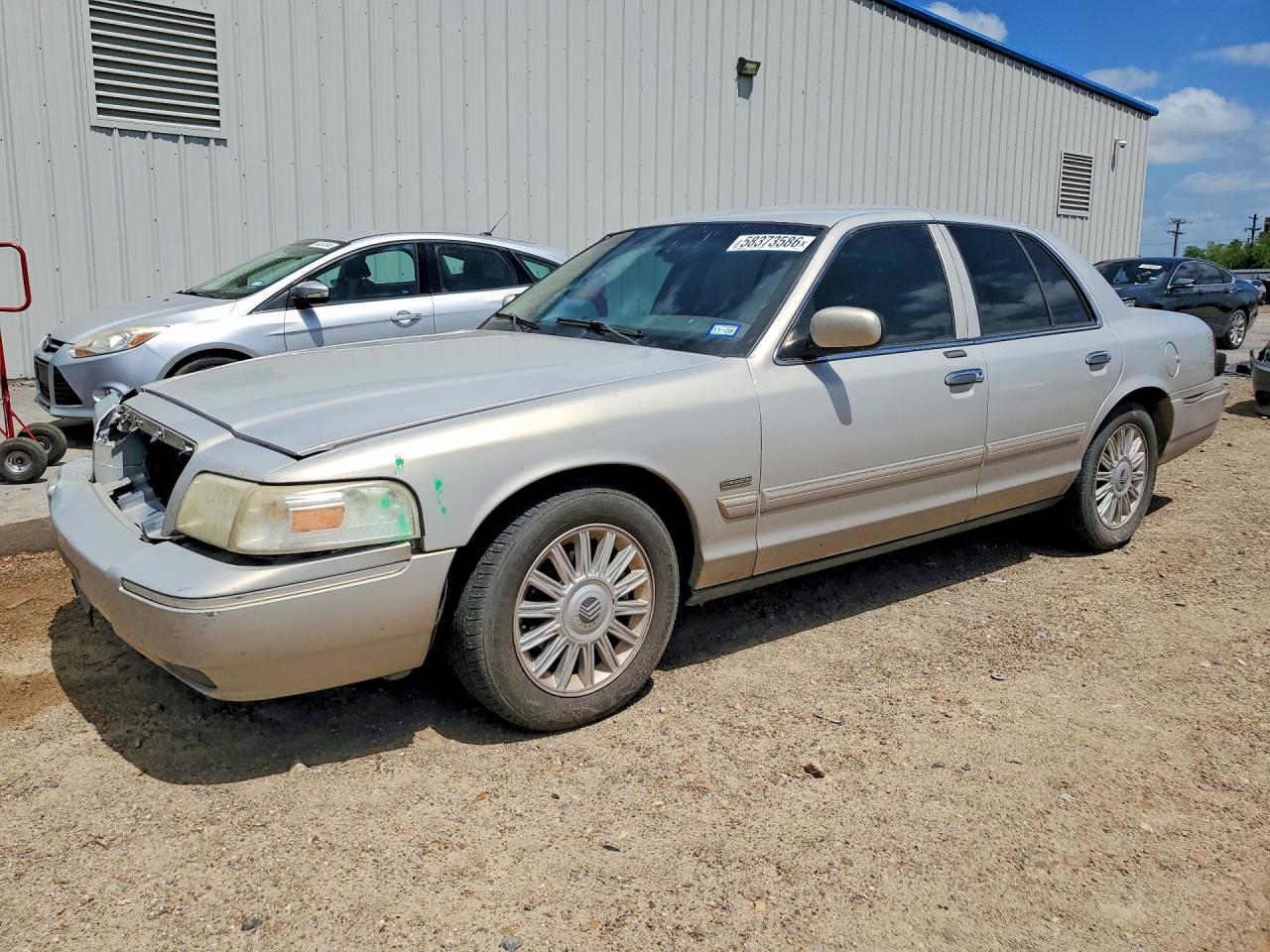 2011 Mercury Grand Marquis LS, VIN 2MEBM7FV4BX609412 — Front end