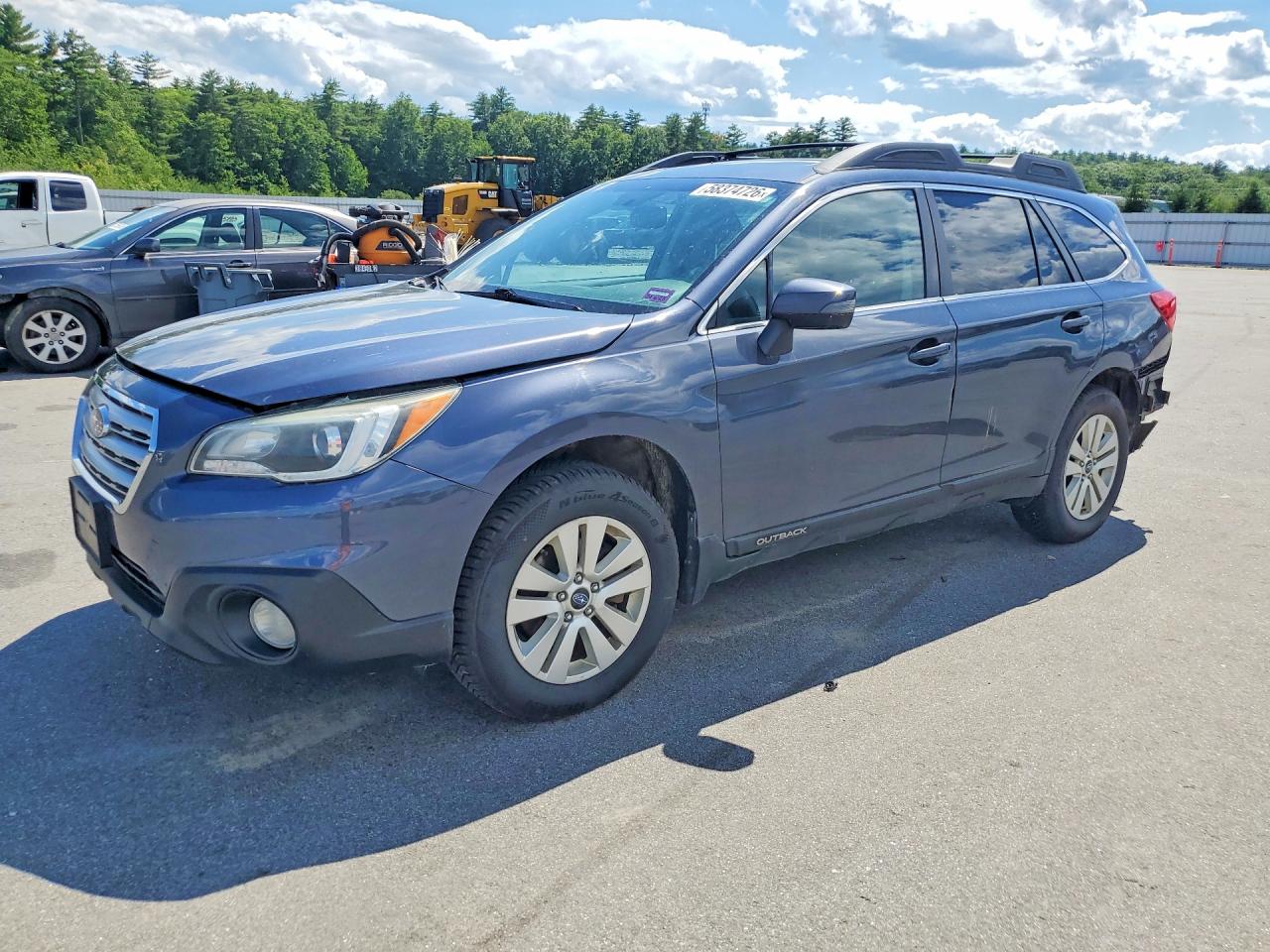 2016 Subaru Outback Premium, VIN 4S4BSAHC8G3267947 — Rear end