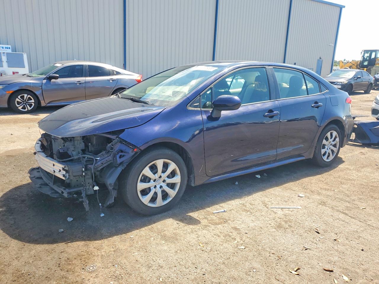 2022 Toyota Corolla LE, VIN 5YFEPMAE8NP296935 — Front end