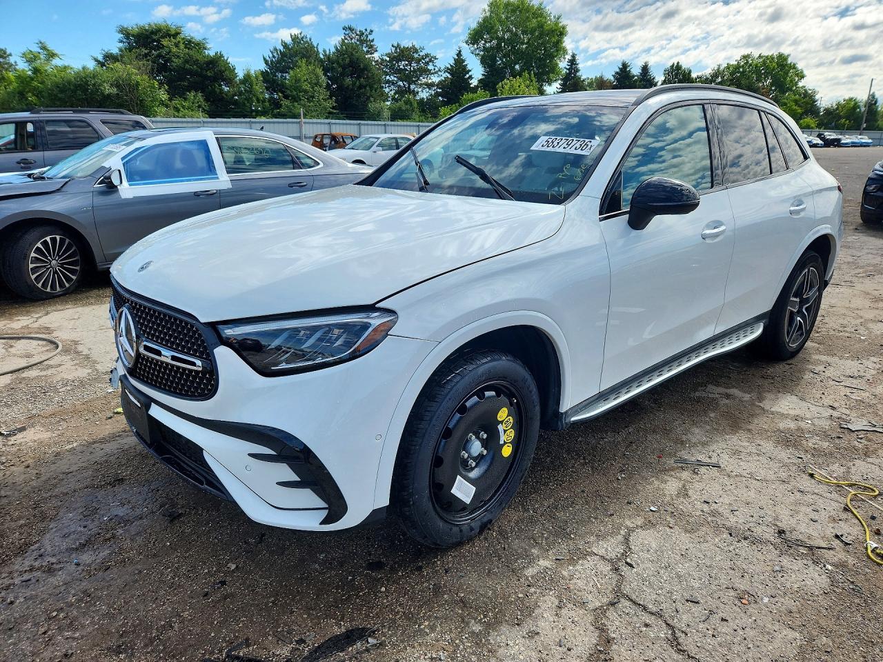 2024 Mercedes-Benz GLC 300, VIN W1NKM4HB4RF135768 — Front end