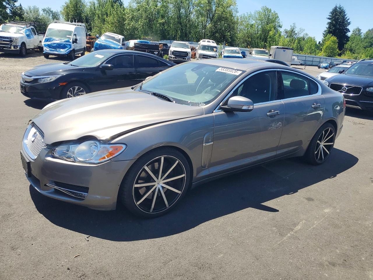 2009 Jaguar XF Supercharged, VIN SAJWA07C191R43580 — Side