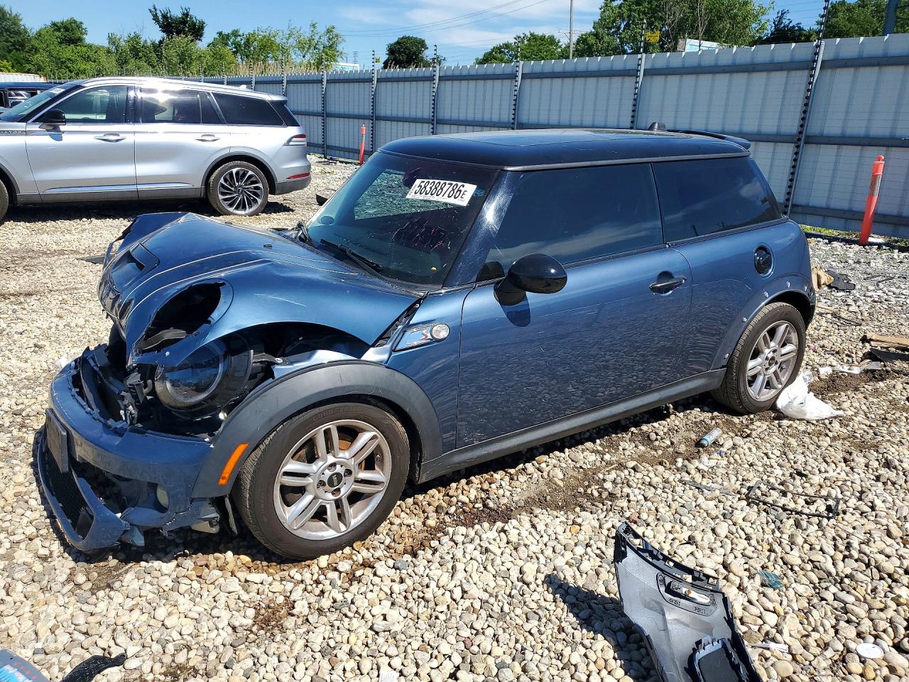 2011 MINI Hardtop S, VIN WMWSV3C56BTY11772 — Front end