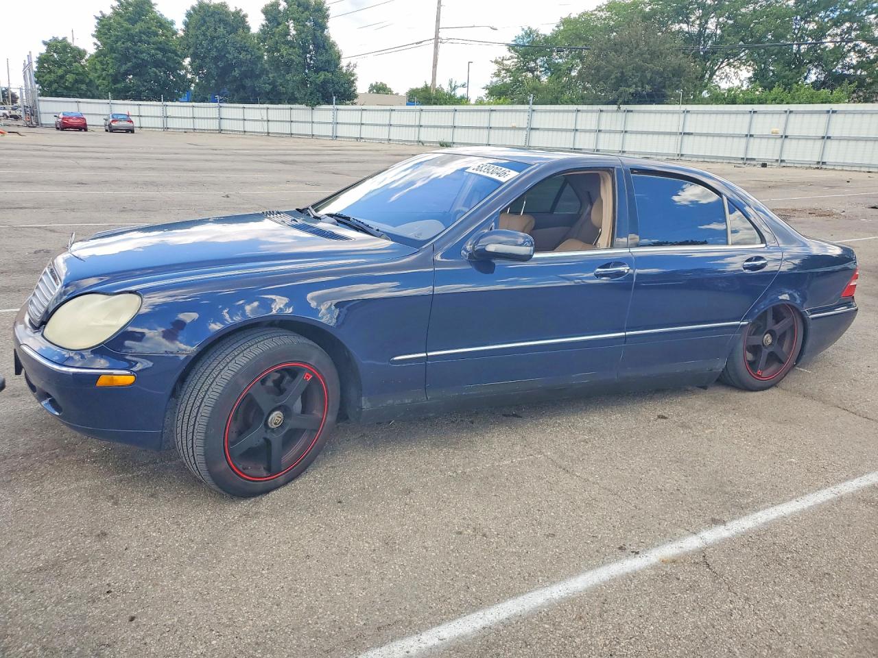 2000 Mercedes-Benz S 320/430/500, VIN WDBNG70J1YA086877 — Minor dents and scratches