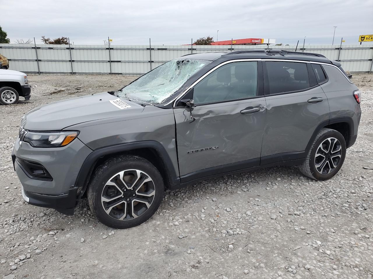 2023 Jeep Compass Limited, VIN 3C4NJDCN5PT523870 — Side