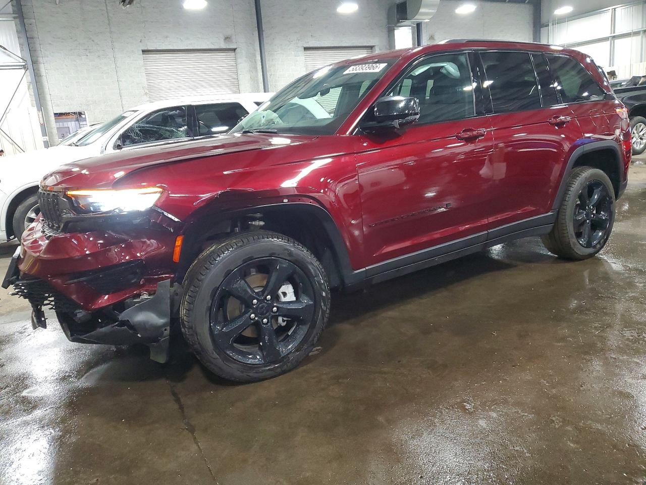 2025 Jeep Grand Cherokee Limited, VIN 1C4RJHBG4SC281394 — Front end